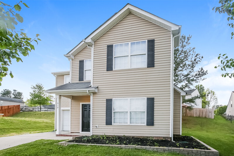 1,840/Mo, 919 Harbour View Cv NE Kannapolis, NC 28083 Front View 2
