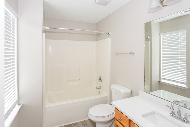 1,840/Mo, 919 Harbour View Cv NE Kannapolis, NC 28083 Bathroom View