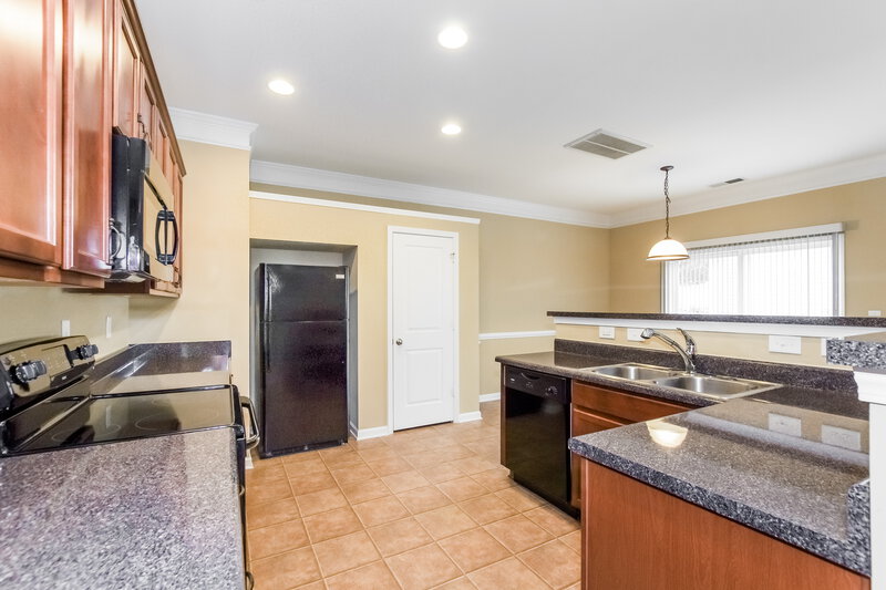 1,680/Mo, 802 Rook Rd Charlotte, NC 28216 Kitchen View