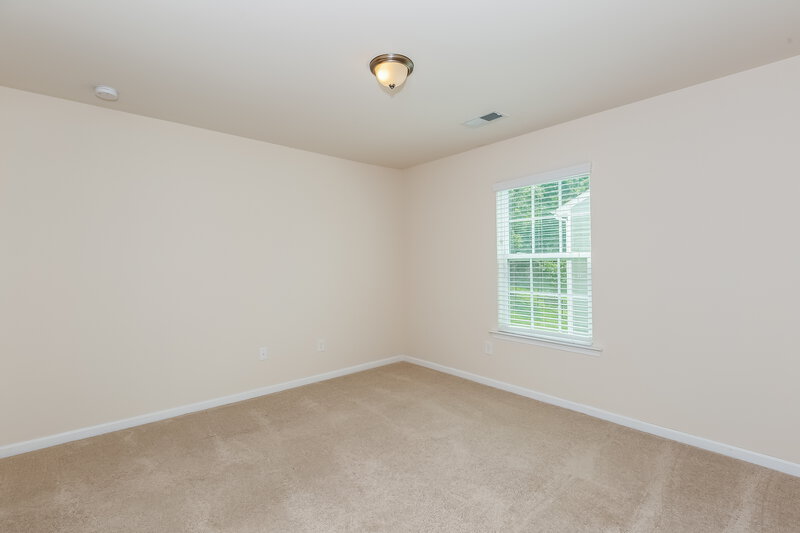 0/Mo, 5936 Stirlingshire Ct Charlotte, NC 28278 Master Bedroom View 2