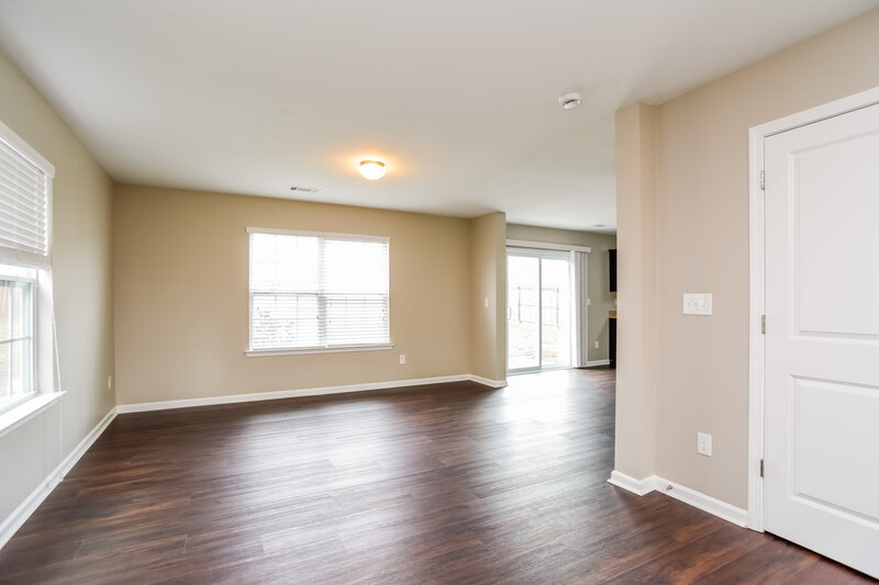 2,000/Mo, 1860 Greenbrook Trl Dallas, NC 28034 Living Room View