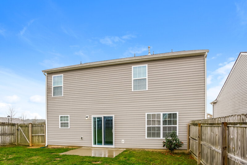 2,000/Mo, 1860 Greenbrook Trl Dallas, NC 28034 Rear View