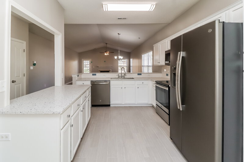 2,055/Mo, 110 Peterborough Dr Mooresville, NC 28115 Kitchen View