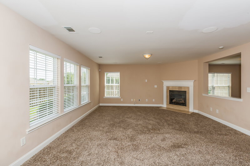 2,135/Mo, 12934 Tahoe Dr Charlotte, NC 28273 Family Room View