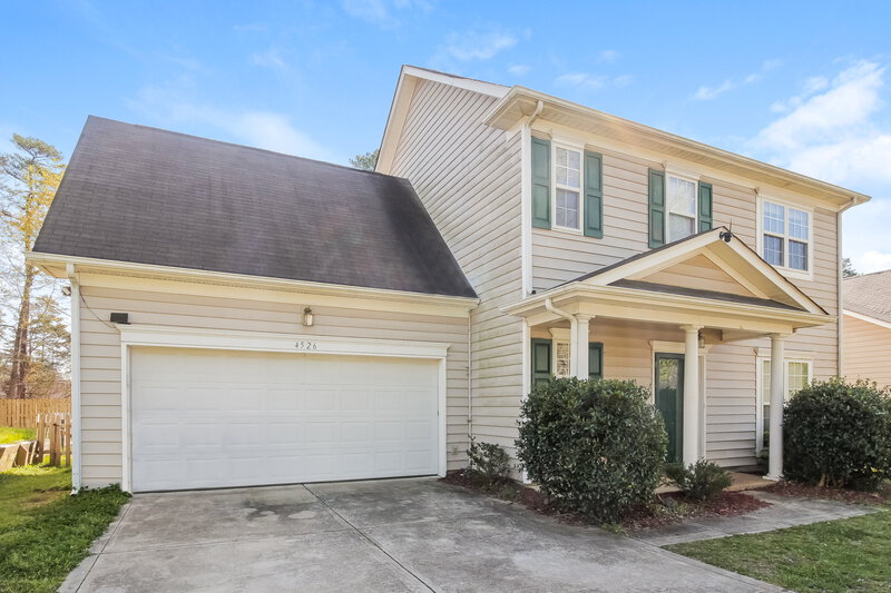 1,975/Mo, 4526 Keeneland Ln Charlotte, NC 28216 External View