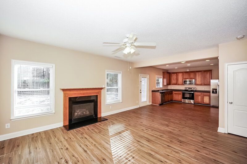 1,905/Mo, 712 Winborne Ave SW Concord, NC 28025 Living Room View