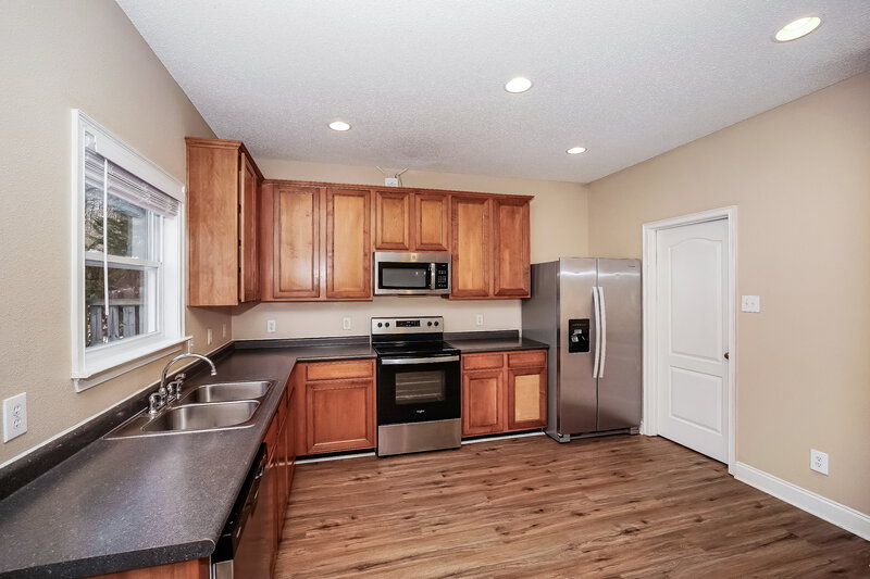 1,905/Mo, 712 Winborne Ave SW Concord, NC 28025 Kitchen View