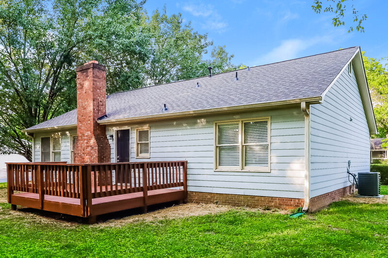 1,910/Mo, 11400 Red Hickory Ln Charlotte, NC 28273 Rear View 3