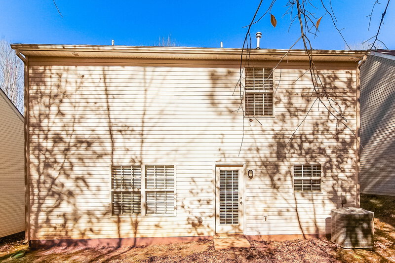 1,710/Mo, 5126 Grays Ridge Dr Charlotte, NC 28269 Rear View