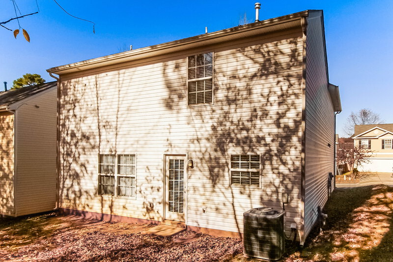 1,710/Mo, 5126 Grays Ridge Dr Charlotte, NC 28269 Rear View 3