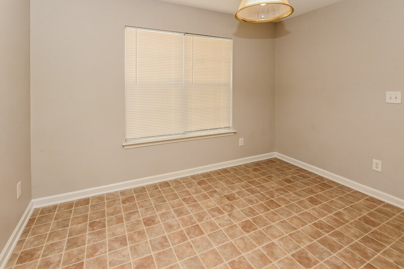 1,940/Mo, 5913 Brookfield Pointe Dr Charlotte, NC 28216 Dining Room View