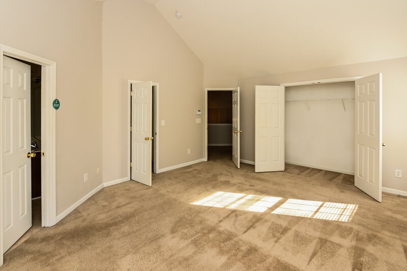 1,940/Mo, 5913 Brookfield Pointe Dr Charlotte, NC 28216 Main Bedroom View 2