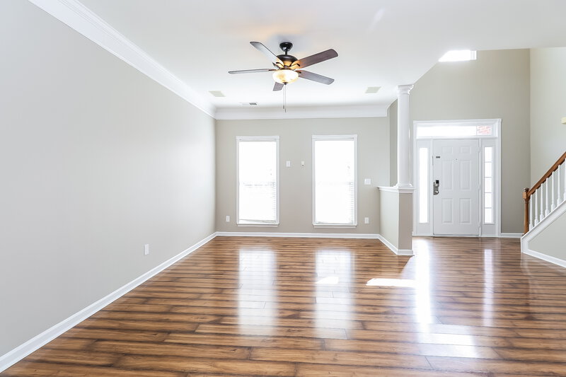 2,330/Mo, 13138 Planters Row Dr Charlotte, NC 28278 Living Room View