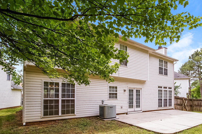 2,590/Mo, 8936 Coppermine Ln Charlotte, NC 28269 Rear View