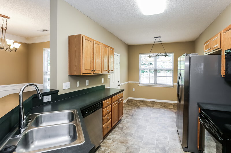 1,825/Mo, 6813 Babbling Brook Ln Concord, NC 28025 Kitchen View