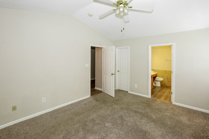 2,105/Mo, 12705 Walking Stick Dr Charlotte, NC 28278 Main Bedroom View