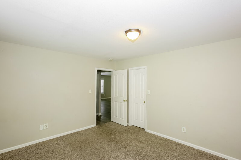 2,105/Mo, 12705 Walking Stick Dr Charlotte, NC 28278 Bedroom View 4