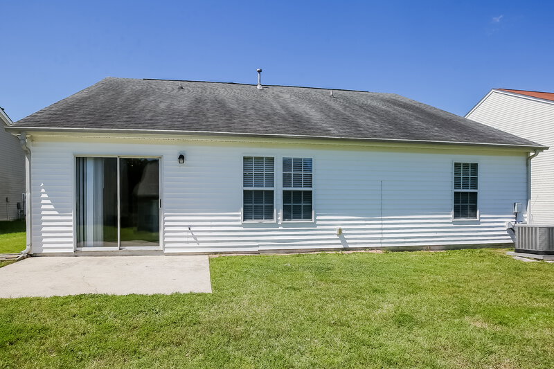 2,105/Mo, 12705 Walking Stick Dr Charlotte, NC 28278 Rear View