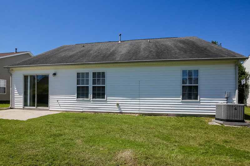 2,105/Mo, 12705 Walking Stick Dr Charlotte, NC 28278 Rear View 2