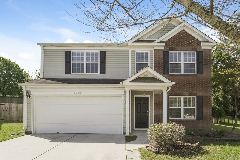 2,340/Mo, 5900 Hidden Meadow Ln Charlotte, NC 28269 External View