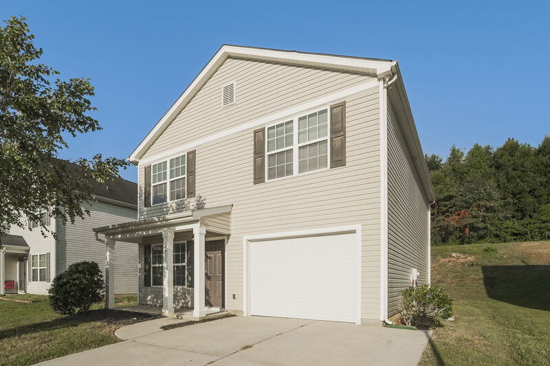 1,655/Mo, 4610 Palustris Ct Charlotte, NC 28269 Front View