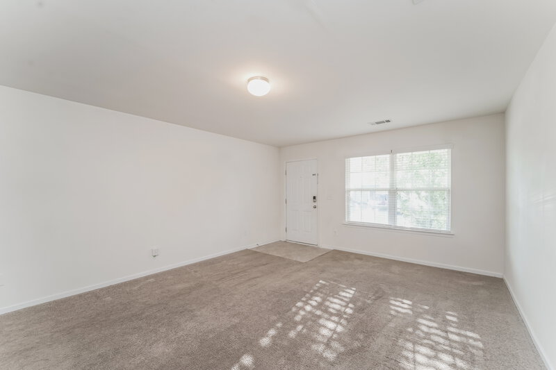 1,655/Mo, 4610 Palustris Ct Charlotte, NC 28269 Living Room View 2