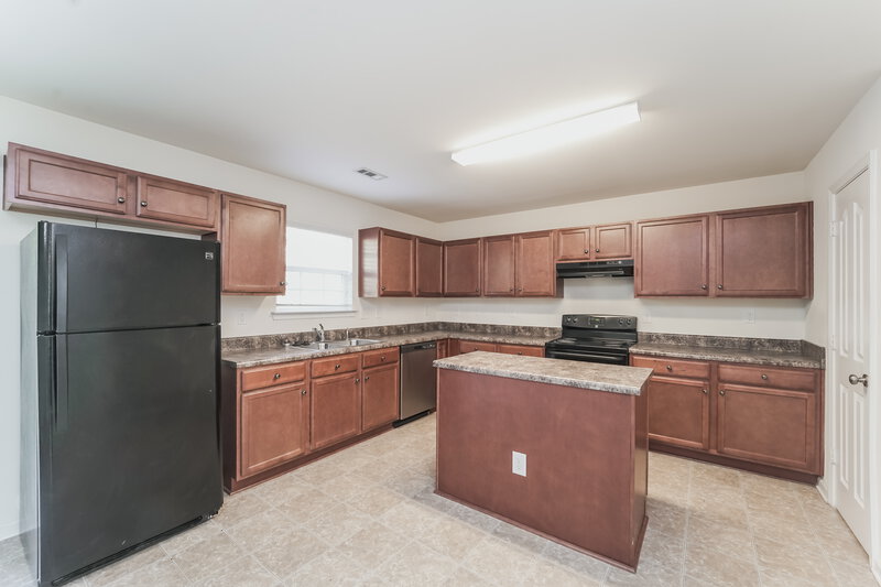 1,655/Mo, 4610 Palustris Ct Charlotte, NC 28269 Kitchen View