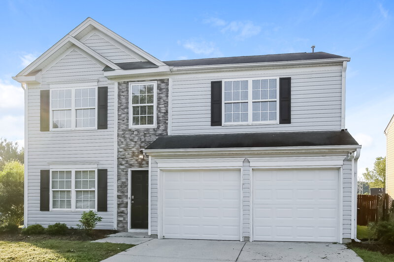 2,100/Mo, 10324 Wakerobin Ln Charlotte, NC 28213 Front View 2