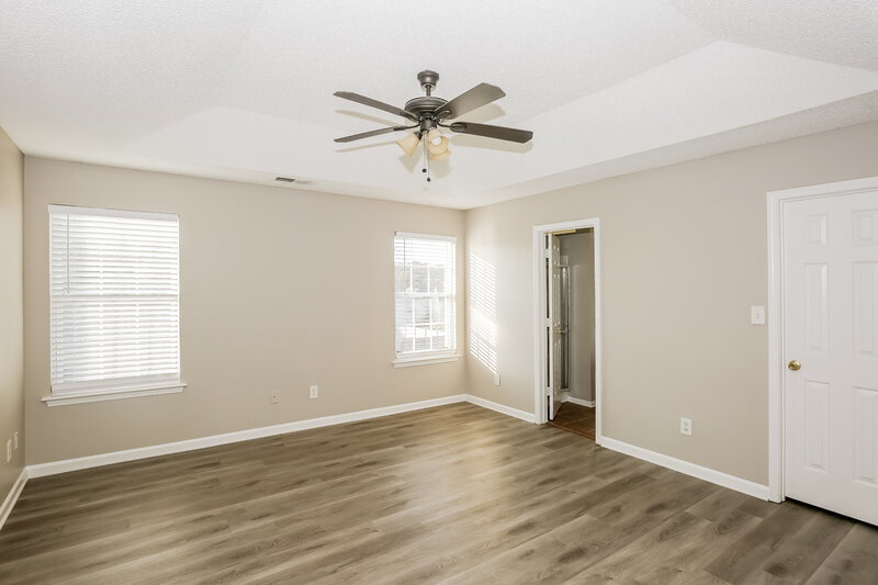 2,100/Mo, 10324 Wakerobin Ln Charlotte, NC 28213 Main Bedroom View 2