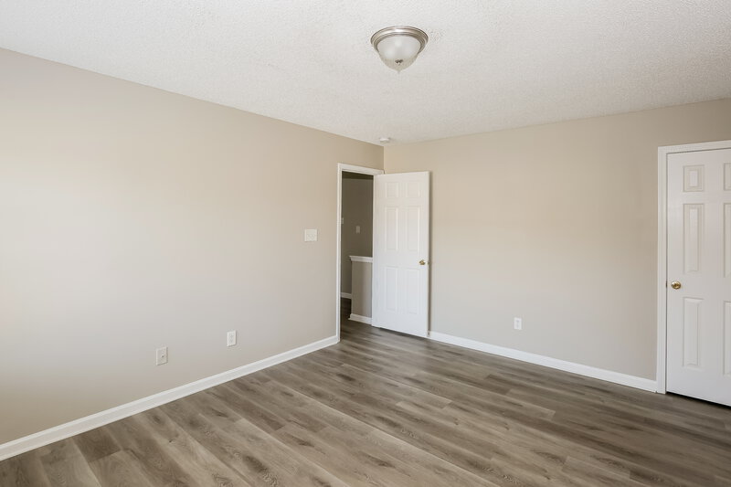 2,100/Mo, 10324 Wakerobin Ln Charlotte, NC 28213 Bedroom View 2