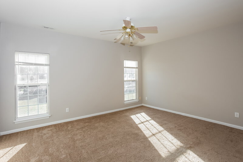 2,135/Mo, 9908 Spring Park Dr Charlotte, NC 28269 Main Bedroom View