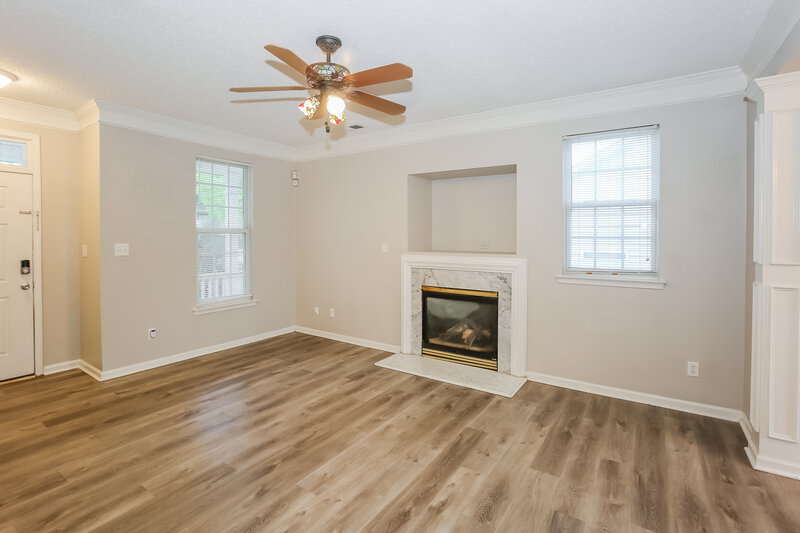 1,740/Mo, 7525 Grabill Dr Charlotte, NC 28269 Living Room View 2