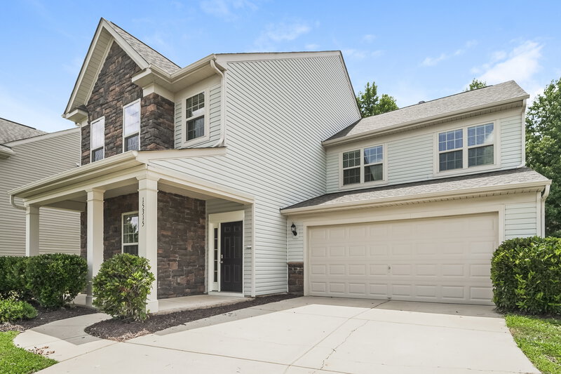 2,600/Mo, 15315 Fred Brown Rd Huntersville, NC 28078 Front View