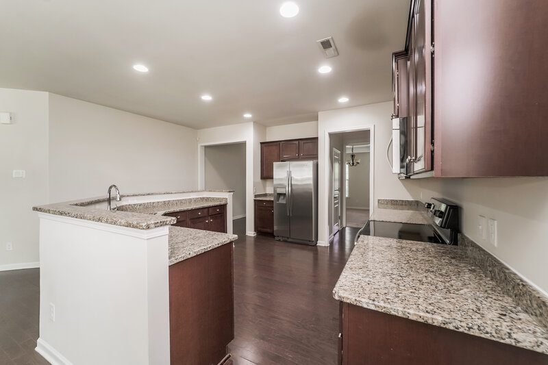 2,600/Mo, 15315 Fred Brown Rd Huntersville, NC 28078 Kitchen View 2