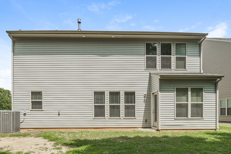 2,600/Mo, 15315 Fred Brown Rd Huntersville, NC 28078 Rear View