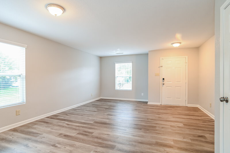 1,965/Mo, 13921 Lawrence Farm Ln Charlotte, NC 28278 Living Room View