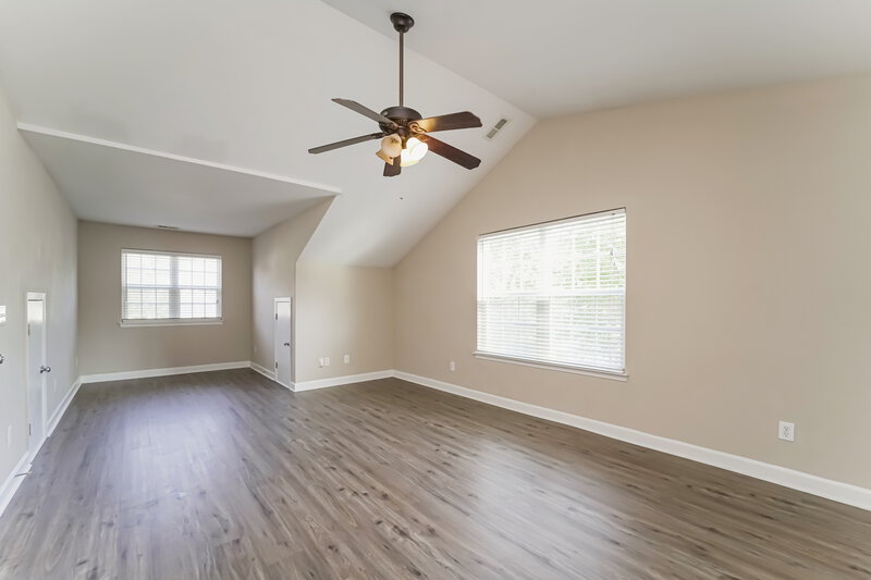 2,595/Mo, 9815 Edinburgh Ln Charlotte, NC 28269 Family Room View