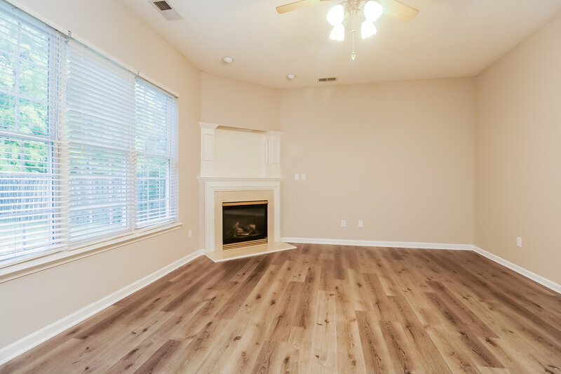 2,385/Mo, 15541 Dehavilland Dr Charlotte, NC 28278 Living Room View