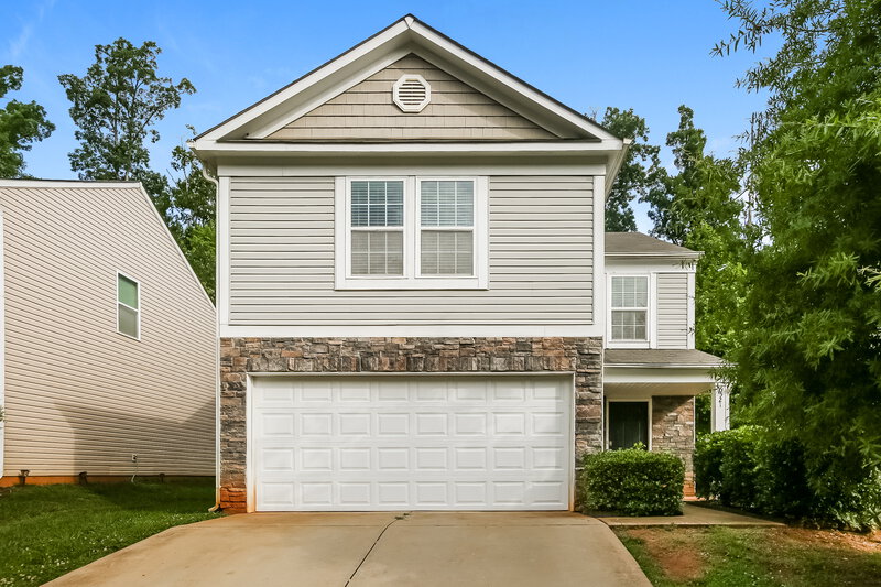2,150/Mo, 5521 Twin Brook Dr Charlotte, NC 28269 External View