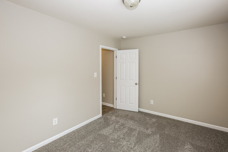 2,150/Mo, 5521 Twin Brook Dr Charlotte, NC 28269 Bedroom View 3