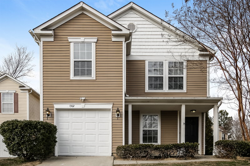 2,045/Mo, 1902 Mallard Woods Pl Charlotte, NC 28262 External View