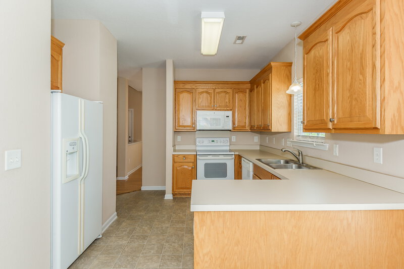 2,160/Mo, 4309 Donnell Dr Gastonia, NC 28056 Kitchen View 3