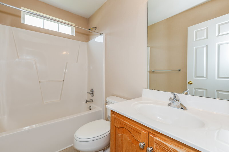 2,160/Mo, 4309 Donnell Dr Gastonia, NC 28056 Bathroom View