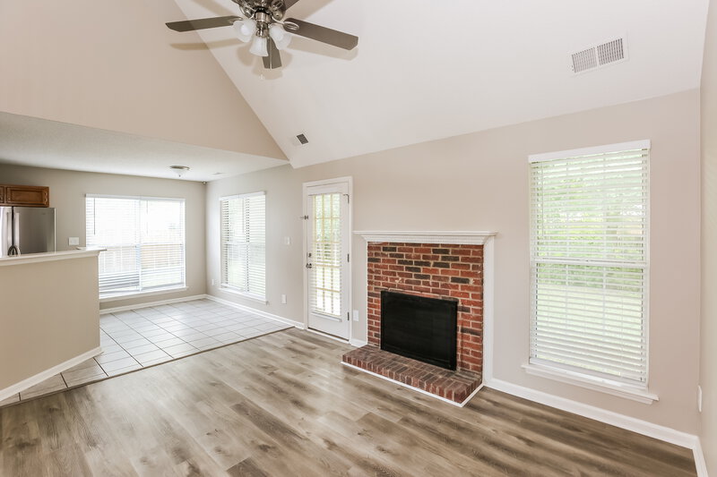 3,100/Mo, 4006 Brookforest Ln Indian Trail, NC 28079 Living Room View 2
