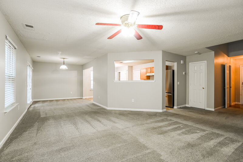 1,880/Mo, 6703 Devongate Ln Charlotte, NC 28269 Living Room View