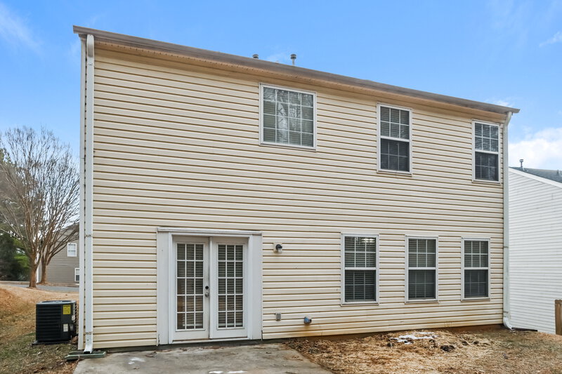 1,880/Mo, 6703 Devongate Ln Charlotte, NC 28269 Rear View 2