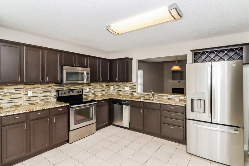 2,130/Mo, 1451 Mandy Place Ct Charlotte, NC 28216 Kitchen View