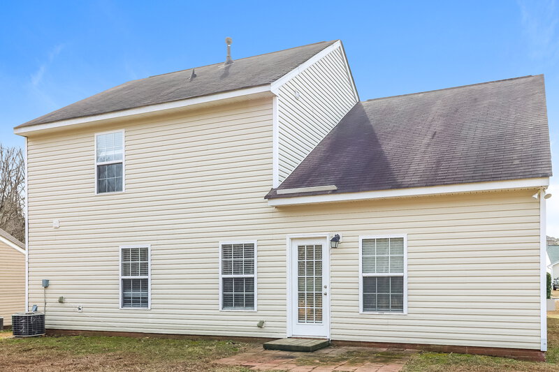 2,130/Mo, 1451 Mandy Place Ct Charlotte, NC 28216 Rear View