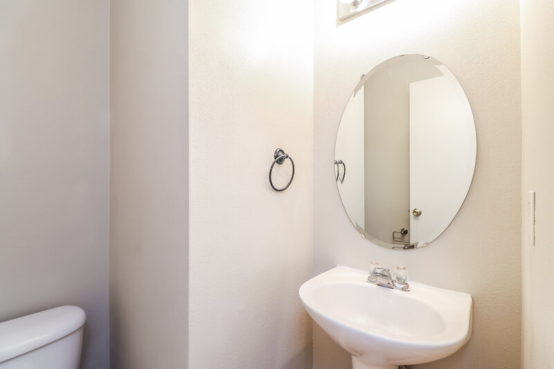 2,000/Mo, 4490 Saint Catherines Ct Concord, NC 28025 Main Bathroom View 2
