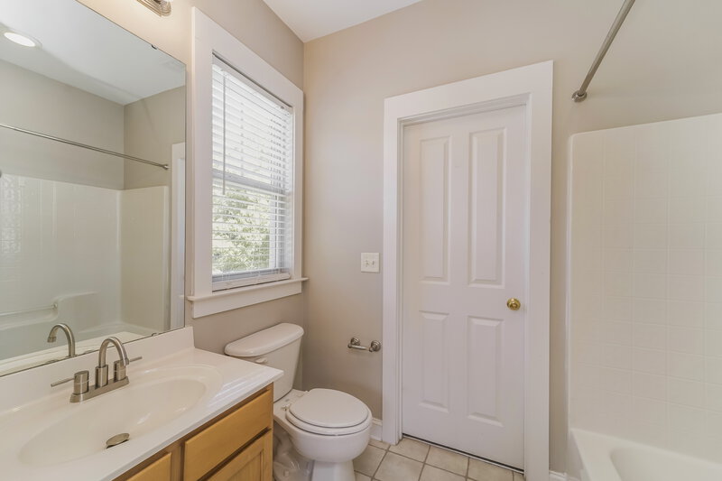 2,505/Mo, 3011 Parker Green Trl Charlotte, NC 28269 Bathroom View